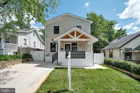 1427 Jackson St NE, Washington, DC 20017
