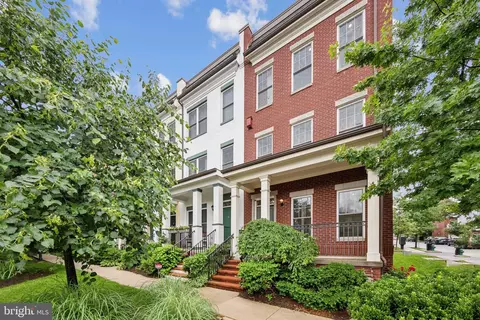 627 Regent Pl NE, Washington, DC 20017