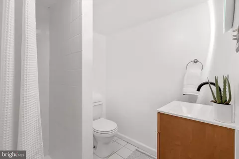 2426 4th St NE, Washington, DC 20002 photo 32