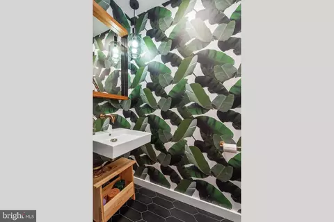 2426 4th St NE, Washington, DC 20002 photo 18