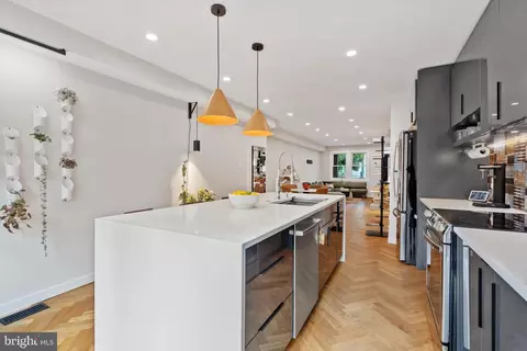 2426 4th St NE, Washington, DC 20002 photo 13