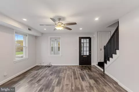 Living - 2802 Bruce Pl SE, Washington, DC 20020 photo 2 of 2