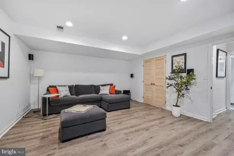 5320 29th St NW, Washington, DC 20015 photo 30
