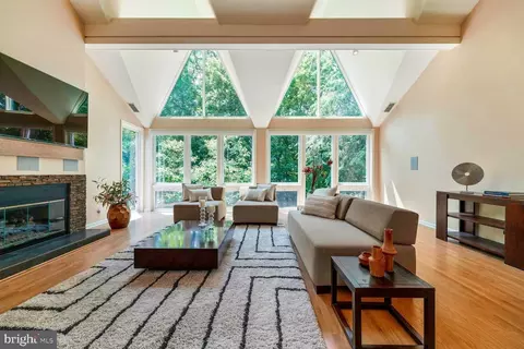 5320 29th St NW, Washington, DC 20015 photo 4