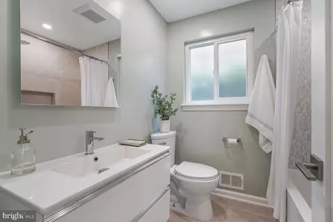 5320 29th St NW, Washington, DC 20015 photo 41