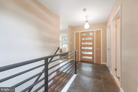 5320 29th St NW, Washington, DC 20015 photo 9