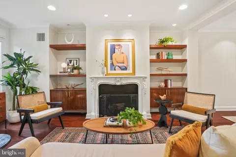 Living - 531 10th St SE, Washington, DC 20003 photo 1 of 1
