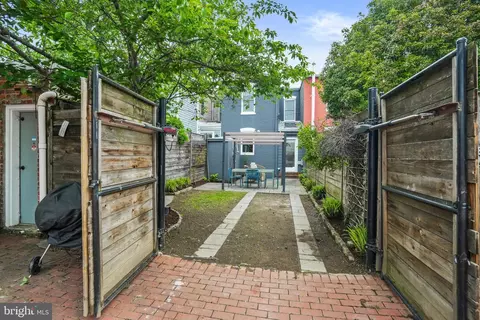 Exterior - 531 10th St SE, Washington, DC 20003 photo 5 of 5