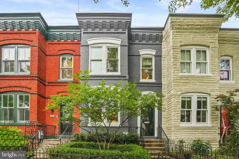 Exterior - 531 10th St SE, Washington, DC 20003 photo 2 of 5