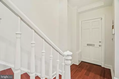 Entry Way - 531 10th St SE, Washington, DC 20003 photo 3 of 3
