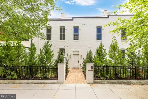 1837 19th St NW #1, Washington, DC 20009