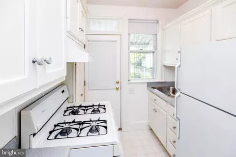 1432 C St SE, Washington, DC 20003 photo 15