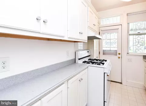 1432 C St SE, Washington, DC 20003 photo 19