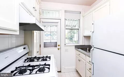 1432 C St SE, Washington, DC 20003 photo 16