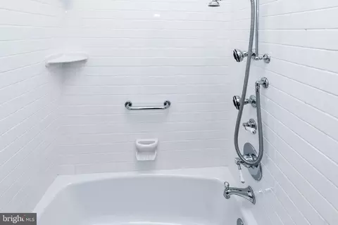 1432 C St SE, Washington, DC 20003 photo 25