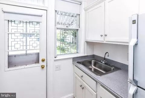 1432 C St SE, Washington, DC 20003 photo 17