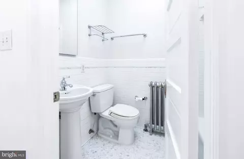 1432 C St SE, Washington, DC 20003 photo 24