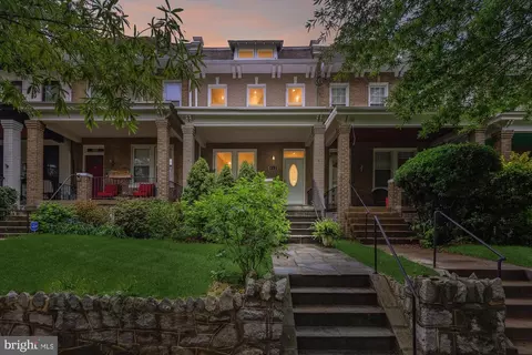422 Hamilton St NW, Washington, DC 20011