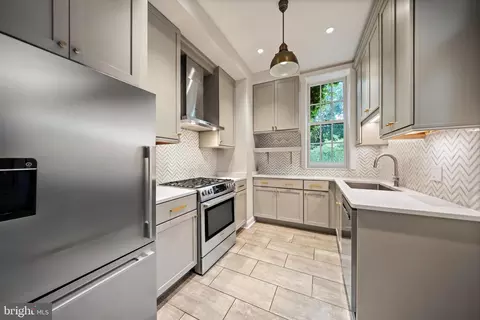 412 G St NE, Washington, DC 20002 photo 4