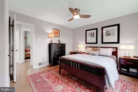 1717 Harvard St NW, Washington, DC 20009 photo 29