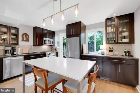 1717 Harvard St NW, Washington, DC 20009 photo 14
