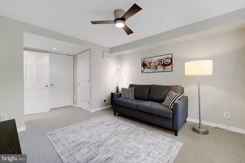 1717 Harvard St NW, Washington, DC 20009 photo 9
