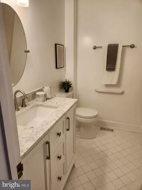 328 A St NE, Washington, DC 20002 photo 13