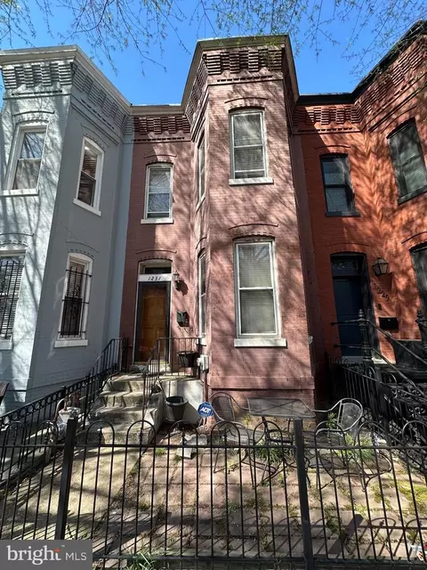 1231 W Street St NW, Washington, DC 20009
