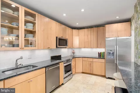 3277 Sutton Pl NW #C, Washington, DC 20016 photo 11
