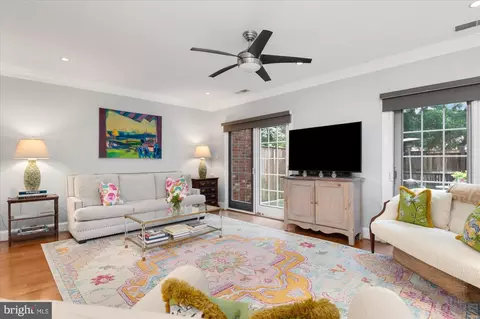 3277 Sutton Pl NW #C, Washington, DC 20016 photo 4