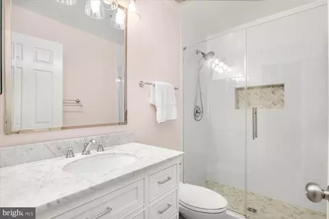 3277 Sutton Pl NW #C, Washington, DC 20016 photo 13