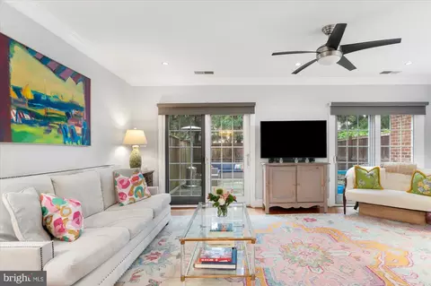 3277 Sutton Pl NW #C, Washington, DC 20016 photo 5