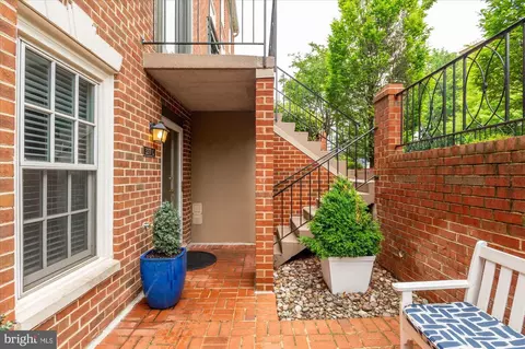 3277 Sutton Pl NW #C, Washington, DC 20016 photo 3