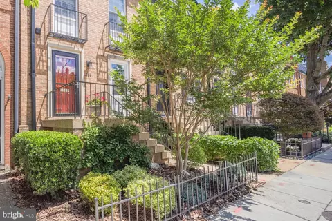 706 6th St SW, Washington, DC 20024
