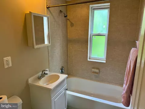 Bath - 4212 Benning Rd NE #6, Washington, DC 20019 photo 1 of 1