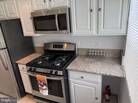 Kitchen - 4212 Benning Rd NE #6, Washington, DC 20019 photo 4 of 4