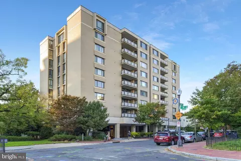 800 25th St NW #801, Washington, DC 20037
