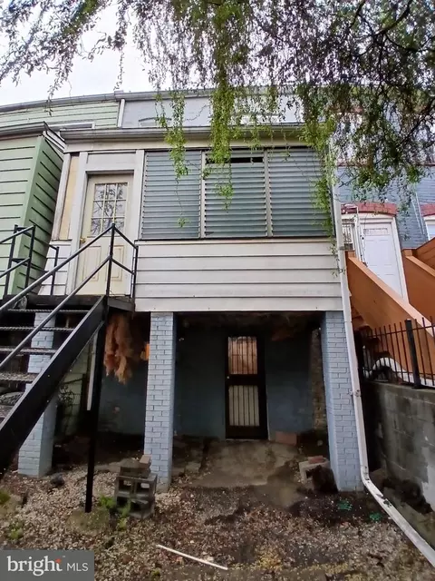 1131 Abbey Pl NE, Washington, DC 20002 photo 3