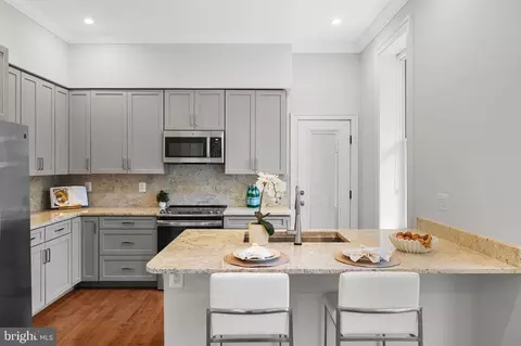 123 13th St SE, Washington, DC 20003 photo 17