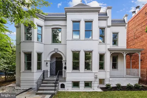 123 13th St SE, Washington, DC 20003