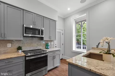123 13th St SE, Washington, DC 20003 photo 23