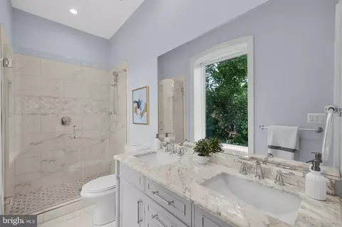 123 13th St SE, Washington, DC 20003 photo 37