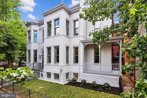 123 13th St SE, Washington, DC 20003 photo 2
