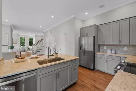 123 13th St SE, Washington, DC 20003 photo 20