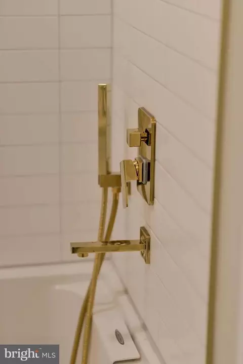 113 U St NE #1, Washington, DC 20002 photo 36