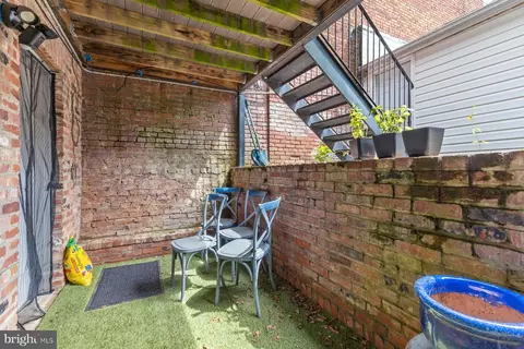 Exterior - 621 5th St NE, Washington, DC 20002 photo 3 of 5