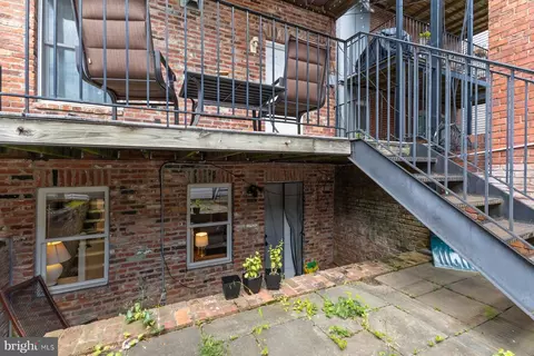 Exterior - 621 5th St NE, Washington, DC 20002 photo 4 of 5