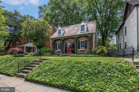 4212 Ingomar St NW, Washington, DC 20015
