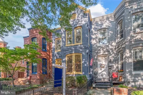 429 3rd St NE, Washington, DC 20002 photo 2