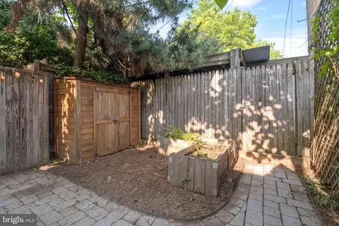 429 3rd St NE, Washington, DC 20002 photo 39